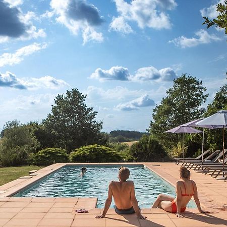 Au Mas Des Calmettes Bed & Breakfast Parisot  Exterior photo