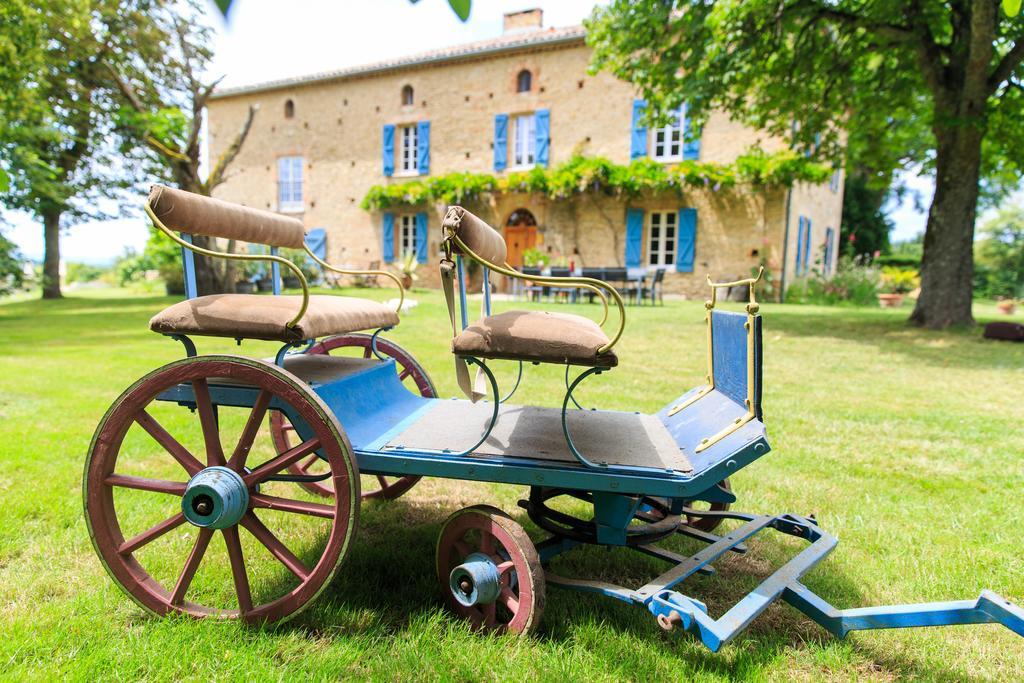Au Mas Des Calmettes Bed & Breakfast Parisot  Exterior photo